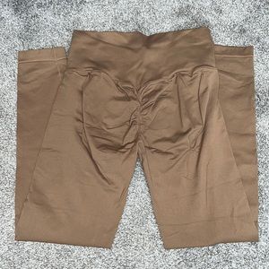 Butt scrunch leggings